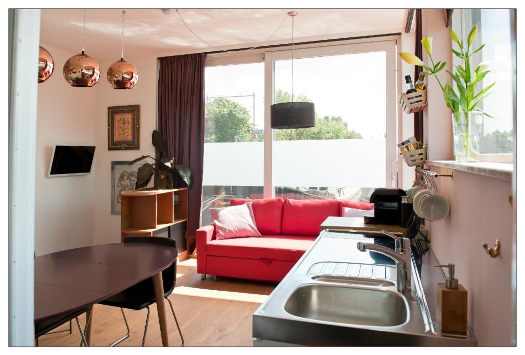 Private Guesthouse Bnb The Waterhouse Houseboat Amsterdam Exterior foto