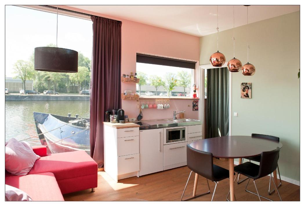 Private Guesthouse Bnb The Waterhouse Houseboat Amsterdam Exterior foto